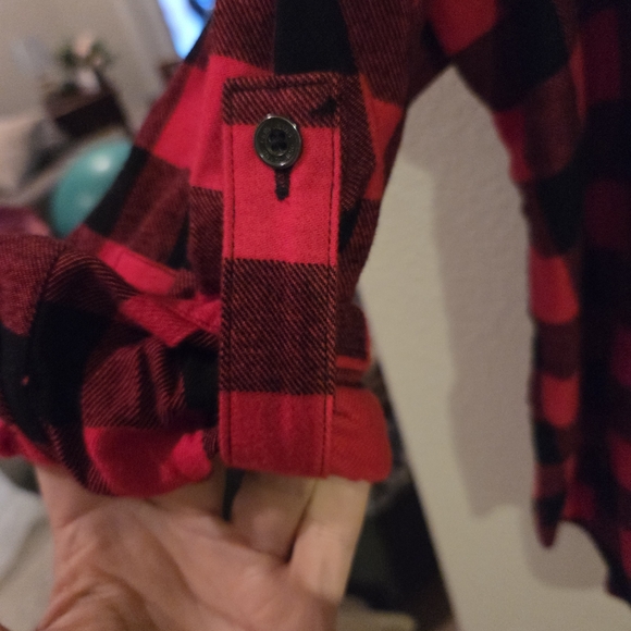 DKNY Red and Black Flannel Checkered Shirt 2X - Picture 3 of 5